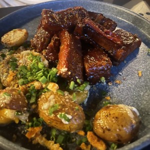 PLATOS FUERTES - LAS STICKY-SMOKY RIBS