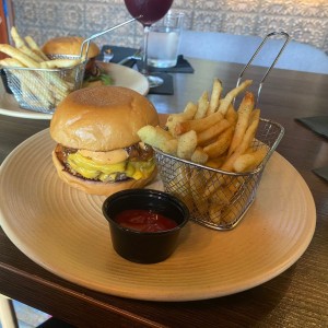 LA QUIMERA - FINALISTA BURGER WEEK 2022
