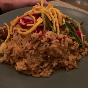 ARROZ CON LOMO Y LANGOSTINOS AL CURRY