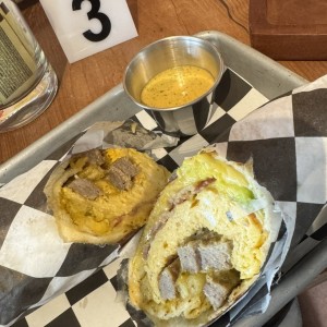 DESAYUNOS - Breakfast Burrito