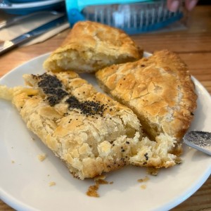 PARA PICAR - TASTY EMPANADAS