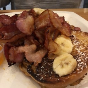 tostadas francesas con bacon