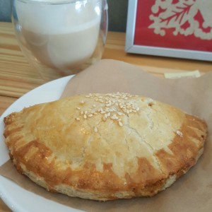 Empanada de pollo buffalo