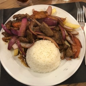 Lomo Saltado