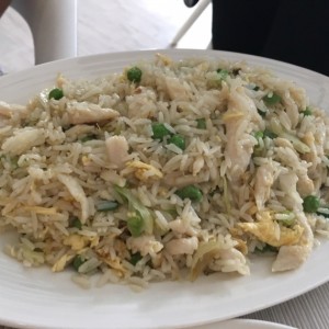 Arroz frito con pollo