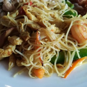 Fideos Singapur