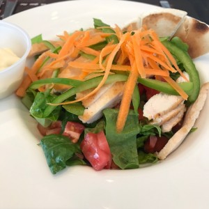 ensalada de pollo