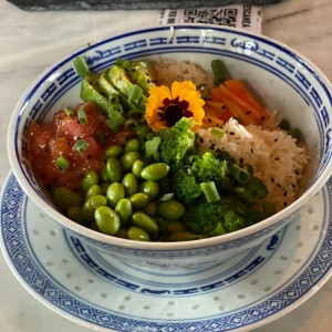 Platos Fuertes - Tuna Poke Bowl