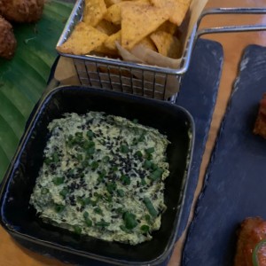 Dip de Kale y Alcachofas