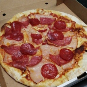 pepperoni y jamon