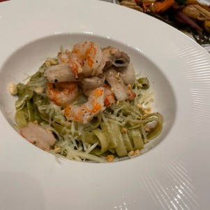 Pasta al Pesto con Camarones