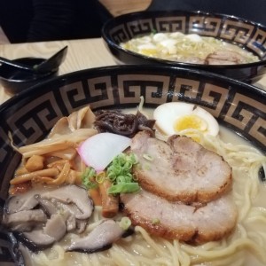 Tonkotsu y Traditional Ramen