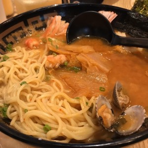 kimchi seafood ramen