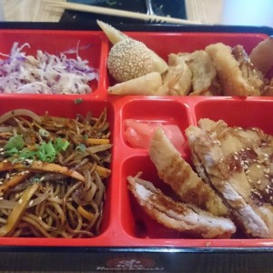 Bento Box Yakisoba Set