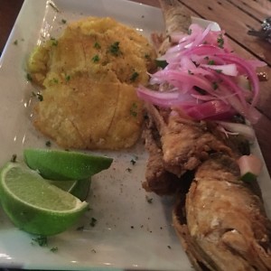 pescado frito chorrillo style