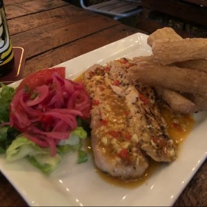 pescado al ajillo