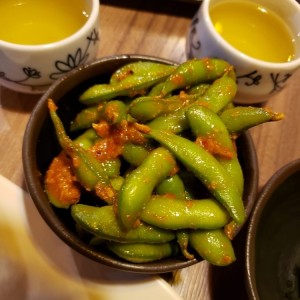 Edamame picante y Genmaicha