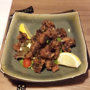 Entradas calientes - Tako no karaage (pulpo)