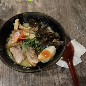 Sopa de Ramen con pollo