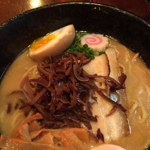 Ramen de puerco