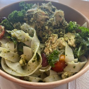 Pesto Bowl con pollo pesto