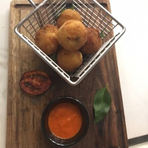 Croquetas de prosciutto