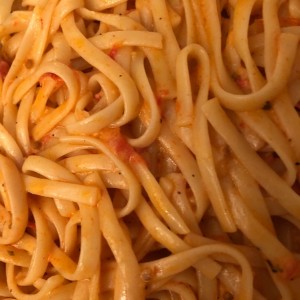 spaguetti en salsa rosada