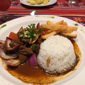 lomo saltado