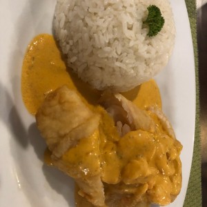 corvina rellena de camarones