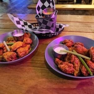 Wings lemon pepper/Roxanne