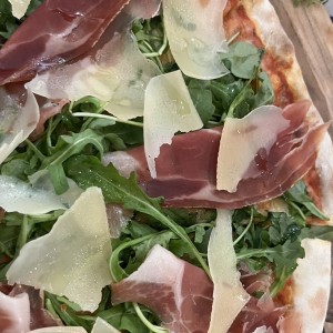 Pizza Prosciutto e Tartufo