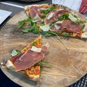 Pizza Prosciutto e Tartufo