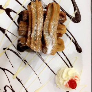 Churros rellenos con nutella