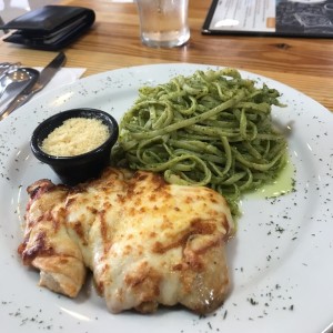 Pollo a la parmesana 