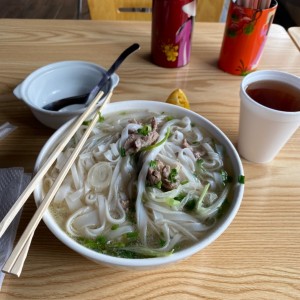 Sopa Pho de Res 