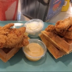 Chicken & Waffles 