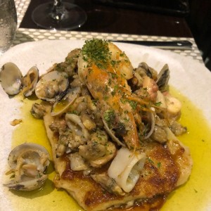 PESCADOS - Corvina Pescatore