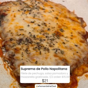 Suprema de Pollo Napolitana - $21