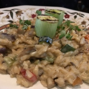 PLATOS FUERTES - Risotto de Vegetales