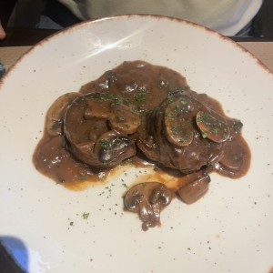 Filete Mignon con Tocino Artesanal y Salsa de Hongos
