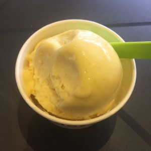 helado de maracuyada con base de sorbeto 