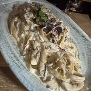 Pasta con Camarones e Funghi
