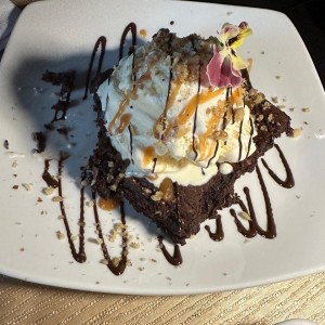 Brownie con Helado Vainilla