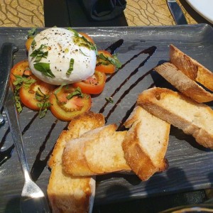 Pesto Burrata 