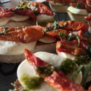 Bruschettas Capressa