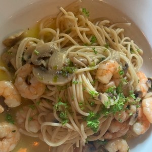 spaguetti con camarones 