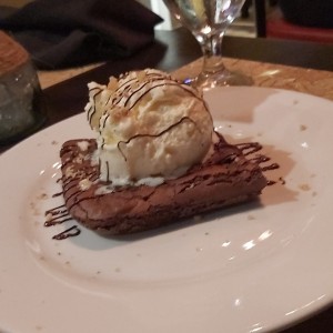 brownie con helado