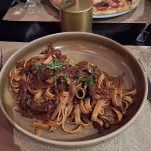 Pasta con Trozos de Filete