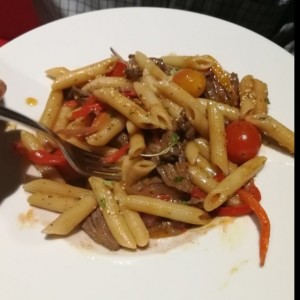 pasta con filete de res 