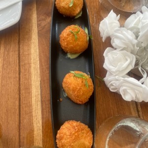 Croquetas de salmon